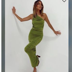 NWT Princess Polly Goddess MIDI Dress Green